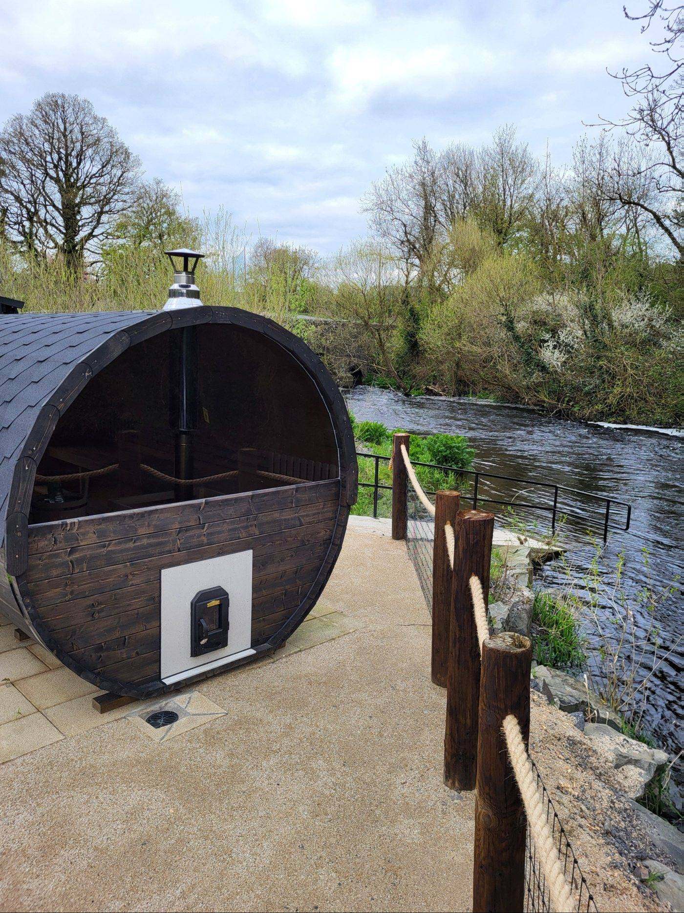 The barrel sauna beside the River Fane